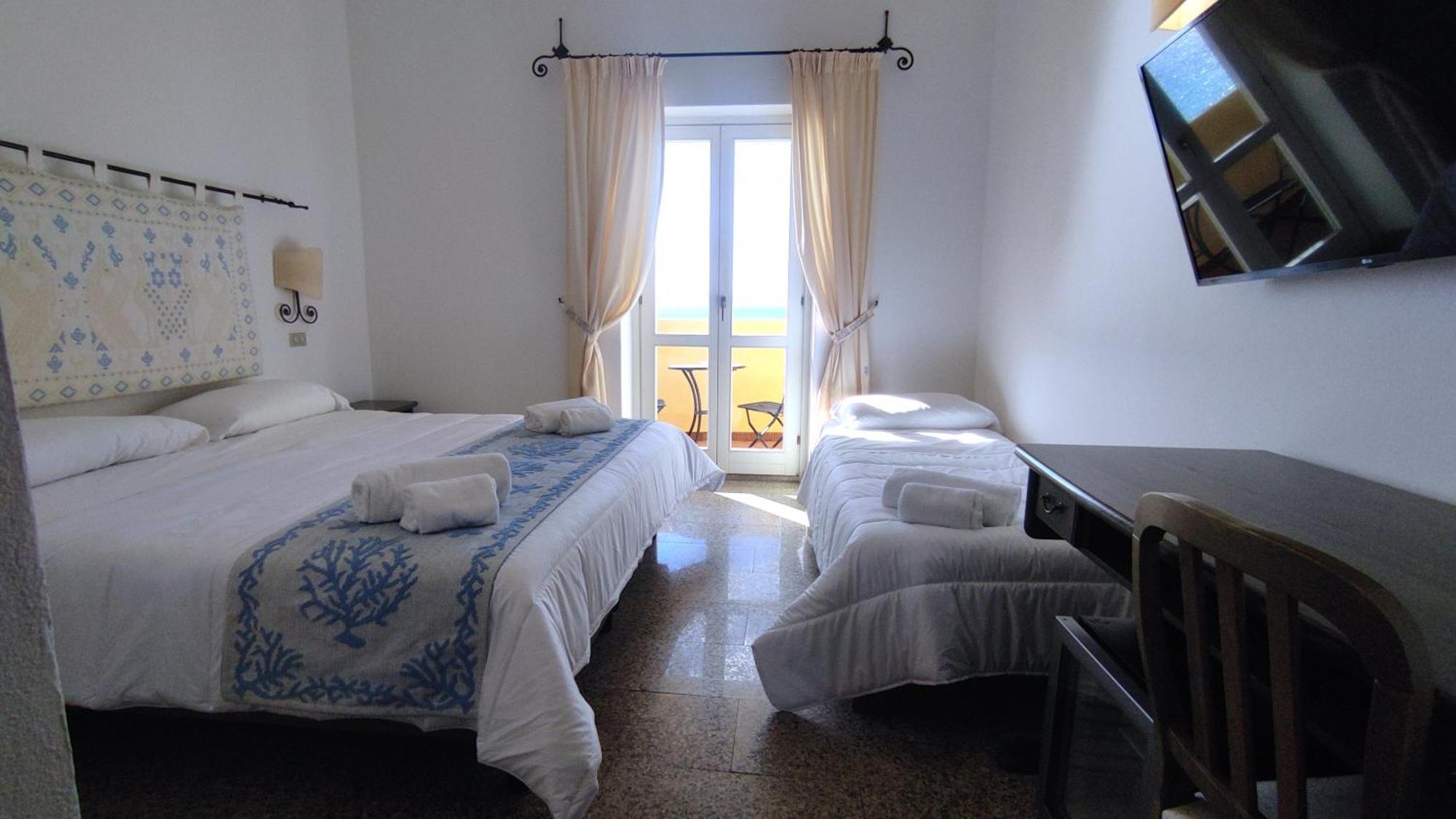 Hotel Castello Golfo Aranci Eksteriør bilde